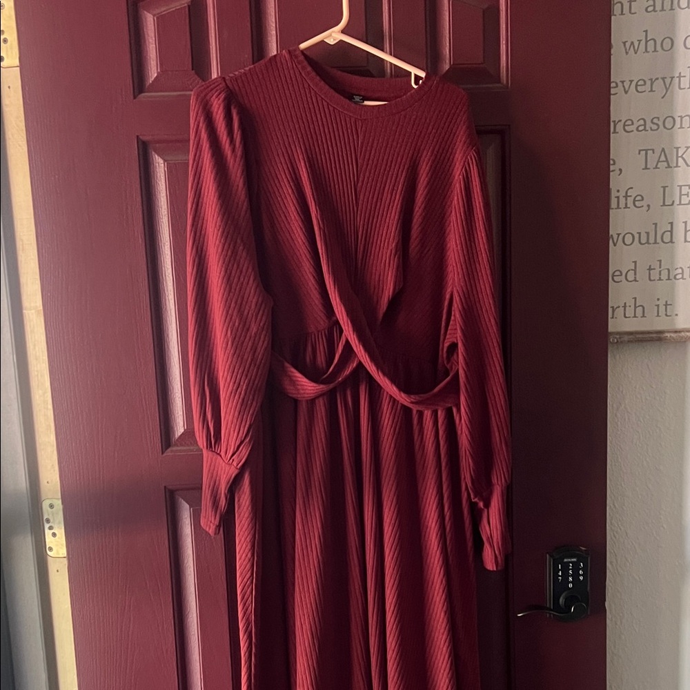 Elegant Black and Red Women's Dress Set - Picture 5 of 13